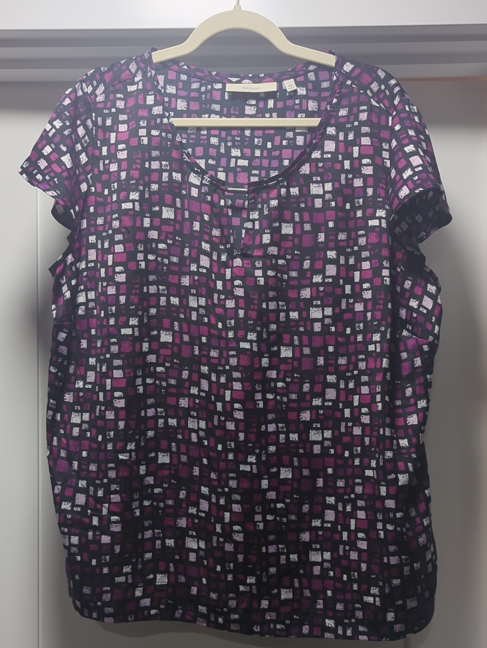 Sejour Purple and Black Geometric Short Sleeve Top